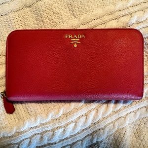 Prada Pink Zippy wallet
